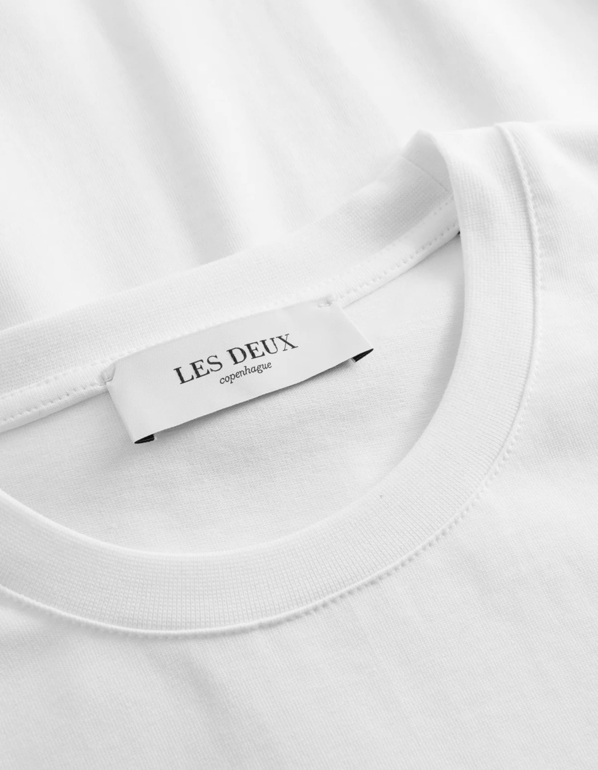 T-shirt ametora blanc de la marque Les Deux col rond